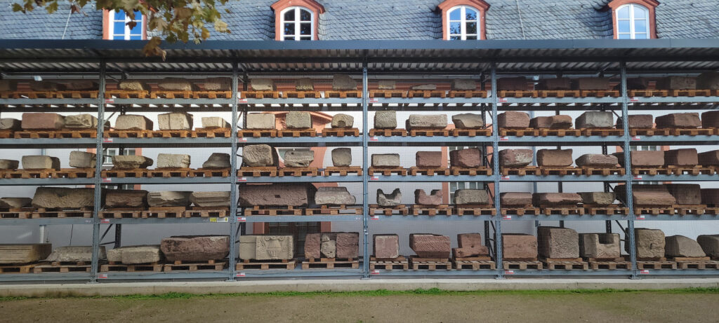 Examples of Roman stone architecture in Germany, seen in the courtyard of the Mainz State Museum, are being recorded as part of the project. Many are dislocated building elements that were reused in the city walls in late antiquity. (photo/©: Max Adam)