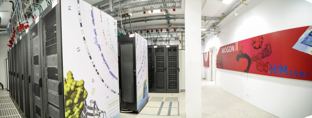 The high-performance computer MOGON II at JGU was used to calculate the anomalous magnetic moment of the muon using the lattice QCD method. (photo: Stefan F. Sämmer)